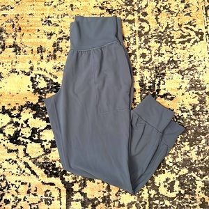 Athleta Salutation Jogger in Powervita Small Petite Teal Aqua Blue Green